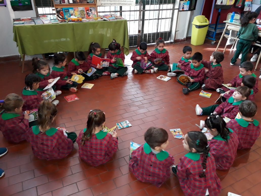 reescolar en la Feria del Libro_principal