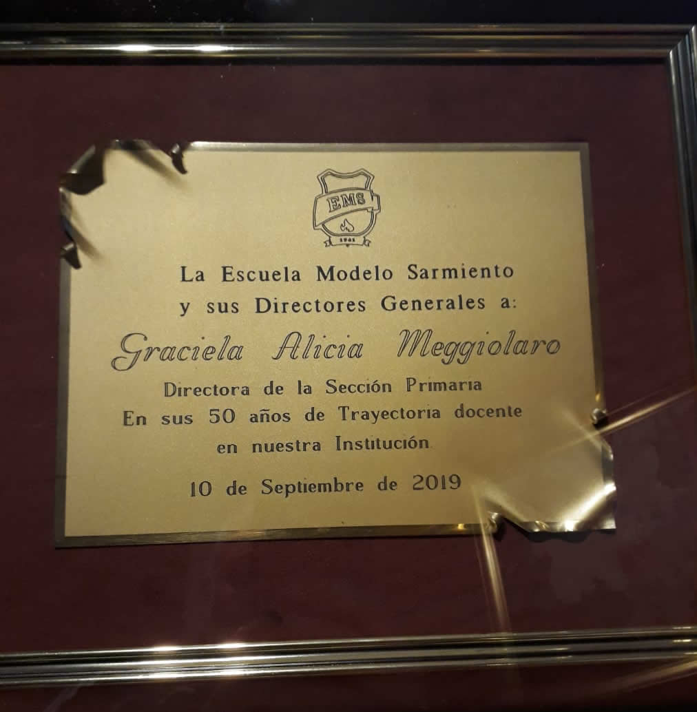 Merecido homenaje a nuestra Directora