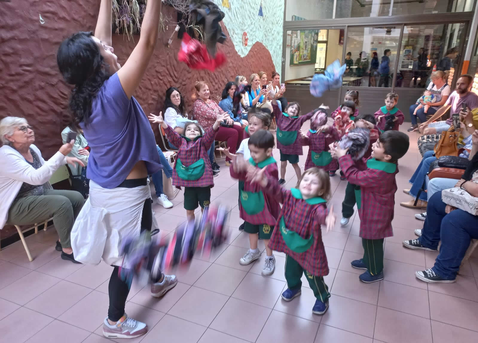 EMS 2022 - Escuela Modelo Sarmiento - Escuela - La Feria del Libro a full